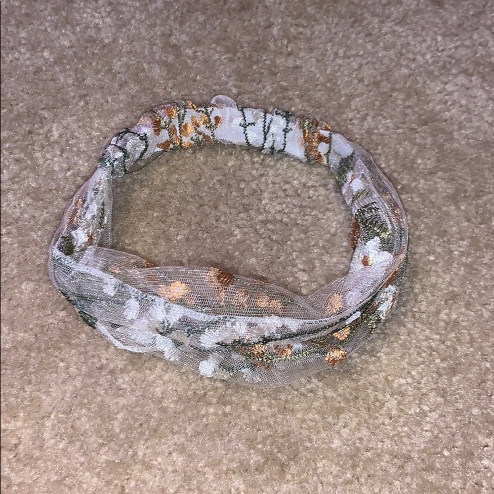 Floral headband - Picture 4 of 5